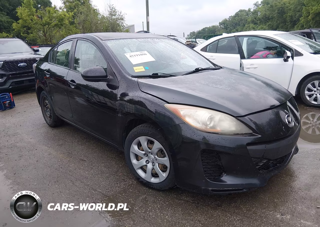 2013 Mazda Mazda3 I Sv – zdjęcie 1 z 18