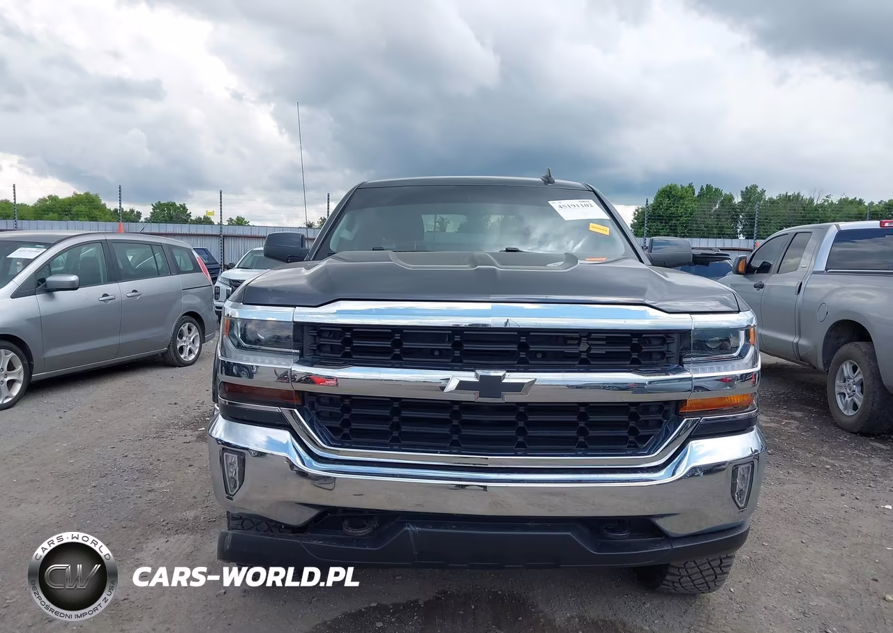 2018 Chevrolet Silverado 1500 1Lt VIN:3GCUKREC6JG437145 - 12