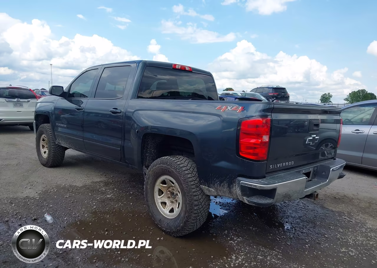 2018 Chevrolet Silverado 1500 1Lt VIN:3GCUKREC6JG437145 - 3