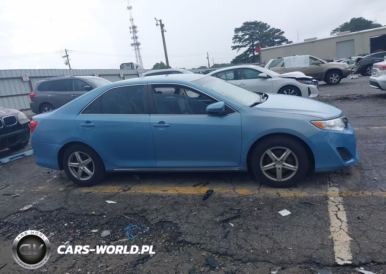 2014 Toyota Camry Le VIN:4T1BF1FK8EU744446 - 13
