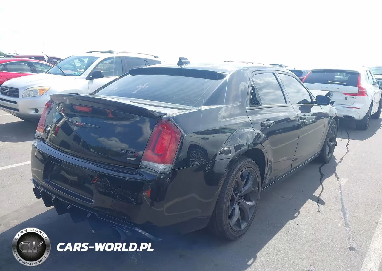 2023 Chrysler 300 300S VIN:2C3CCABG0PH561166 - 4