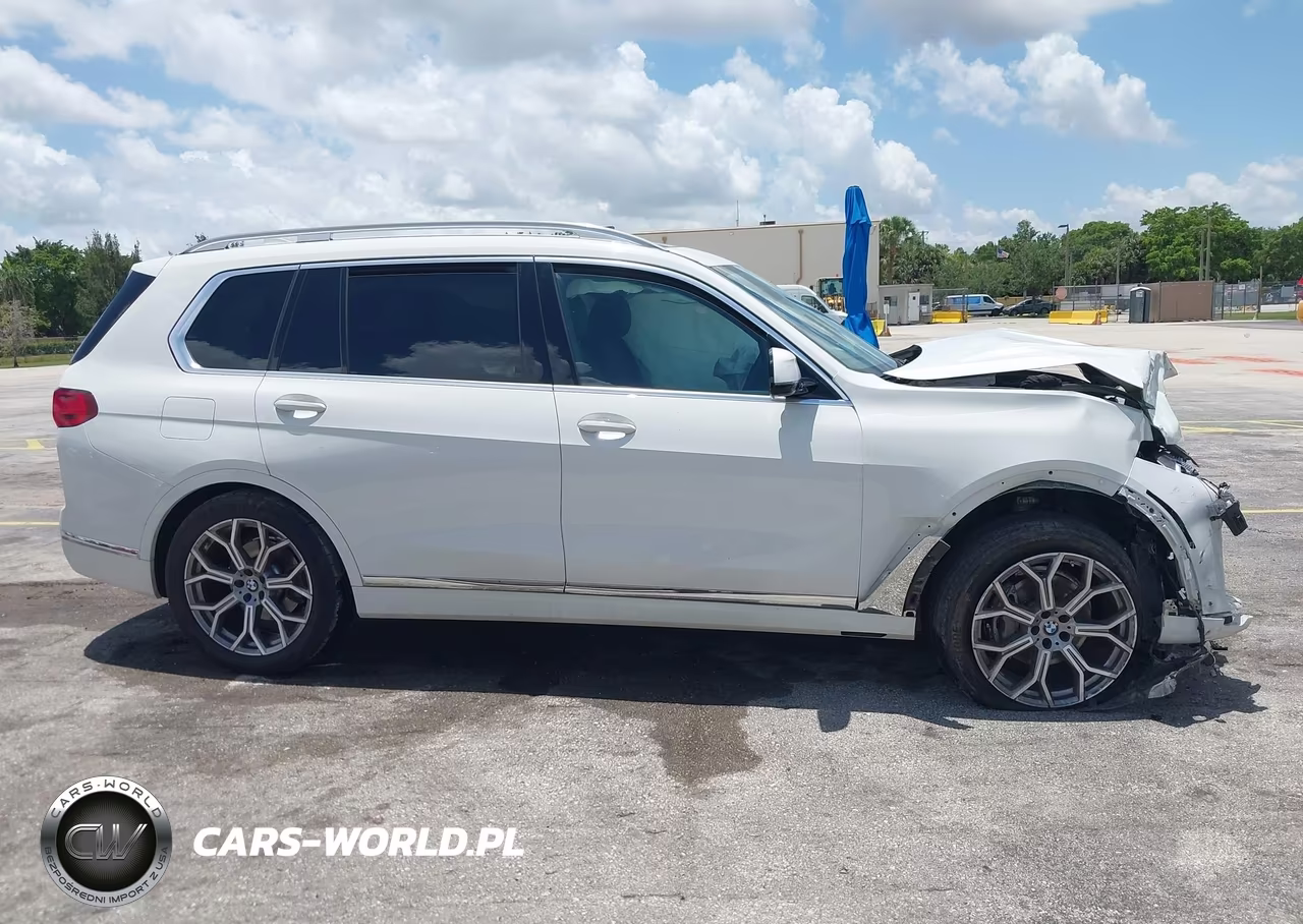2022 BMW X7 xDrive40I VIN:5UXCW2C08N9L23894 - 13