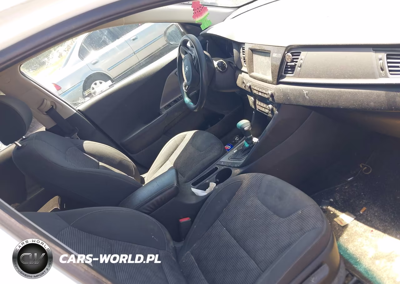 2019 Kia Niro Lx VIN:KNDCB3LC5K5243775 - 5