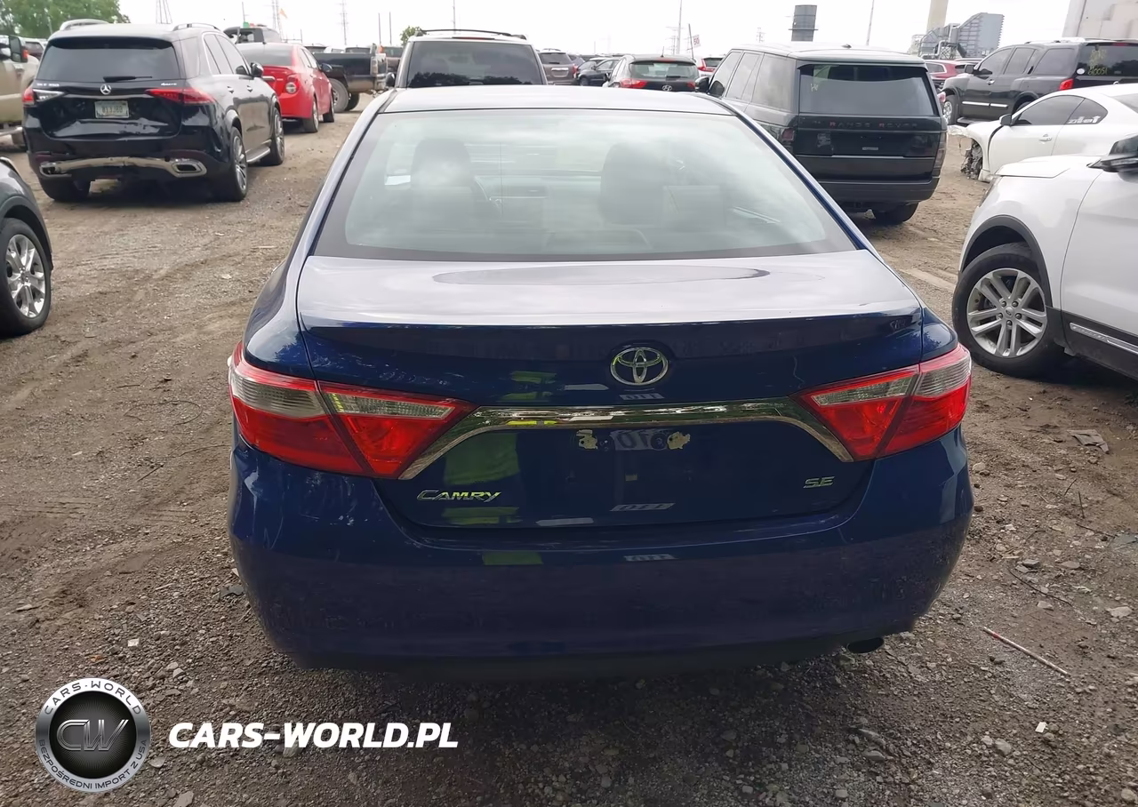 2015 Toyota Camry Se VIN:4T1BF1FK8FU900972 - 16