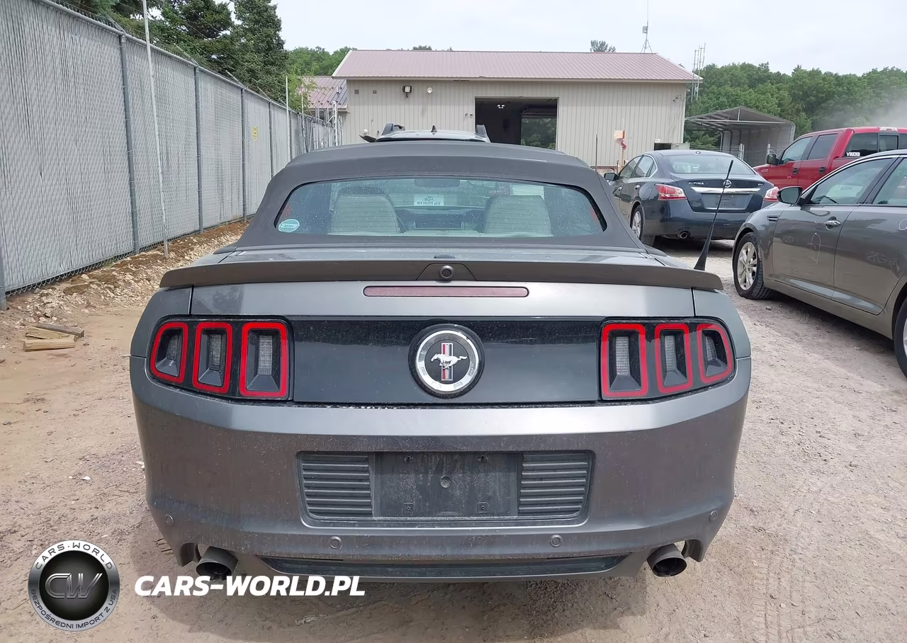 2013 Ford Mustang V6 Premium VIN:1ZVBP8EM2D5238954 - 16