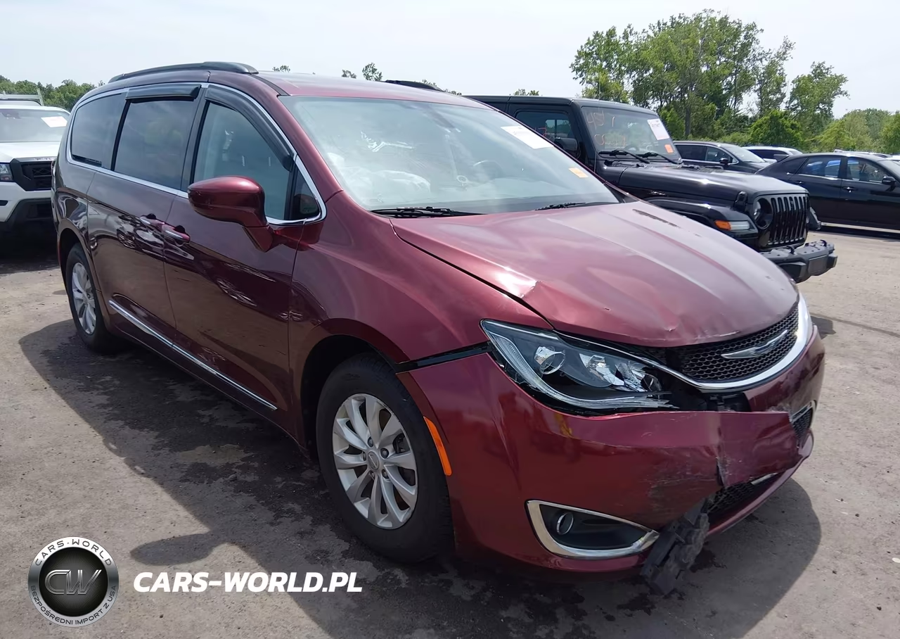 2017 Chrysler Pacifica Touring-L – zdjęcie 1 z 16