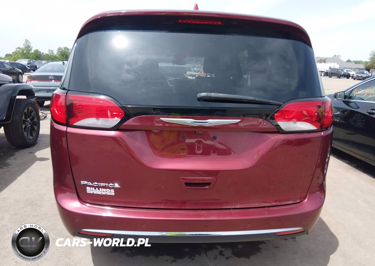 2017 Chrysler Pacifica Touring-L VIN:2C4RC1BG6HR688389 - 16
