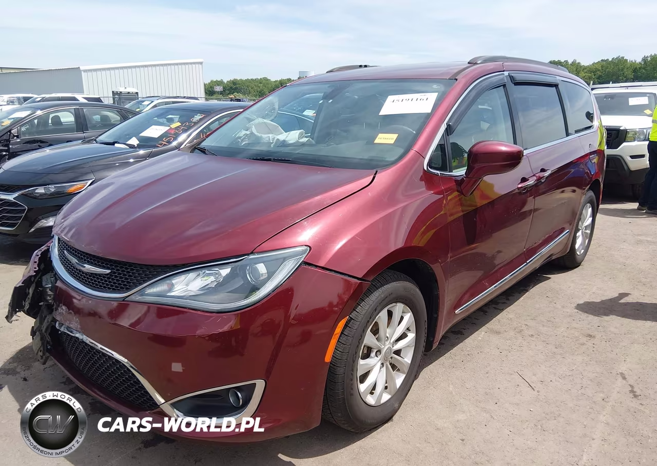 2017 Chrysler Pacifica Touring-L VIN:2C4RC1BG6HR688389 - 2