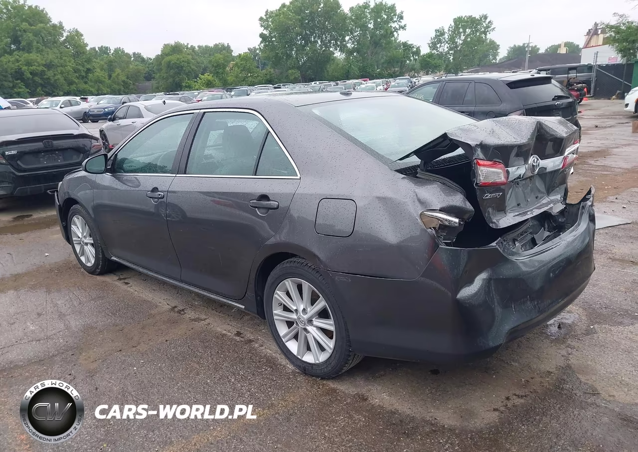 2014 Toyota Camry Xle VIN:4T1BF1FK1EU862810 - 3