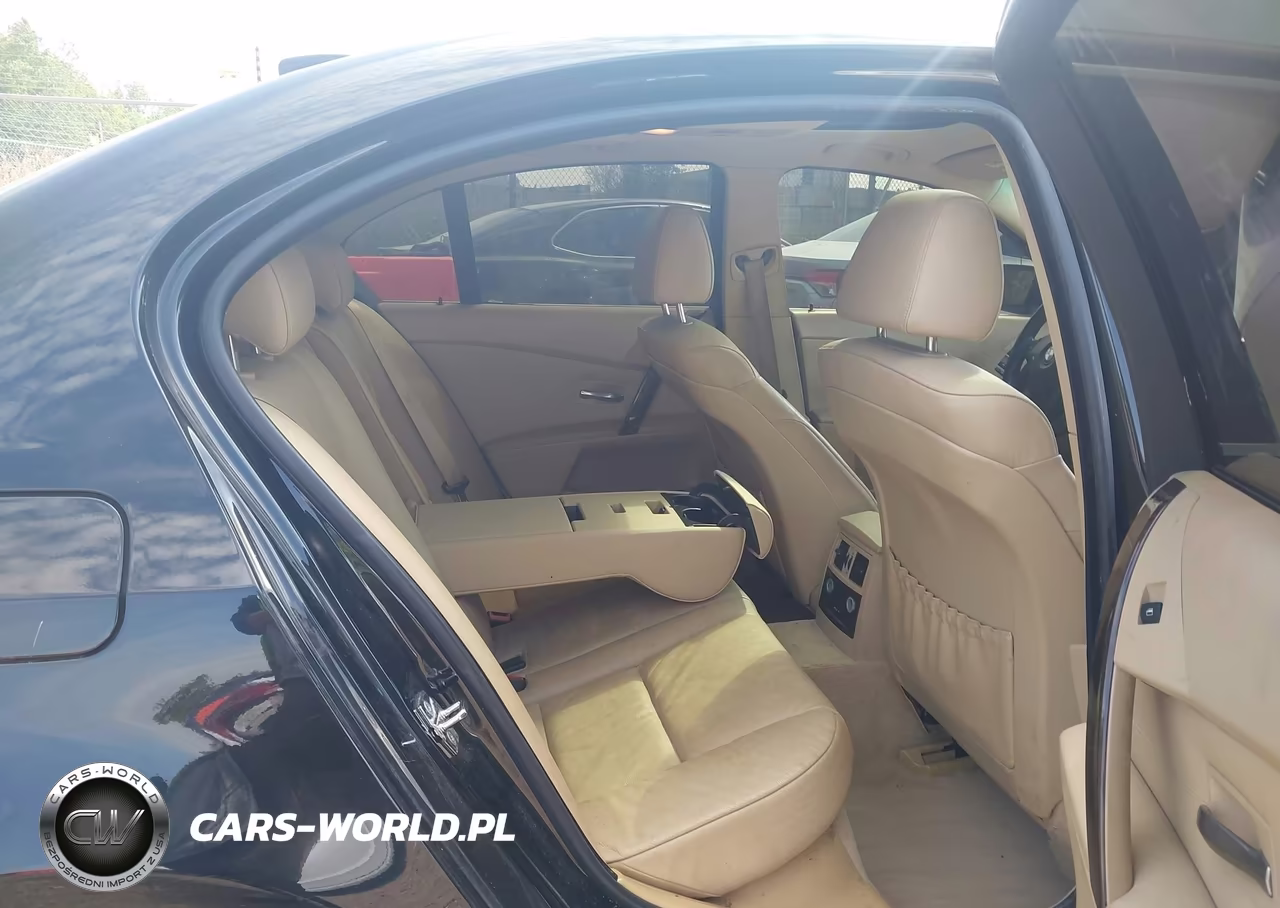 2007 BMW 530I VIN:WBANE73547CM44737 - 8
