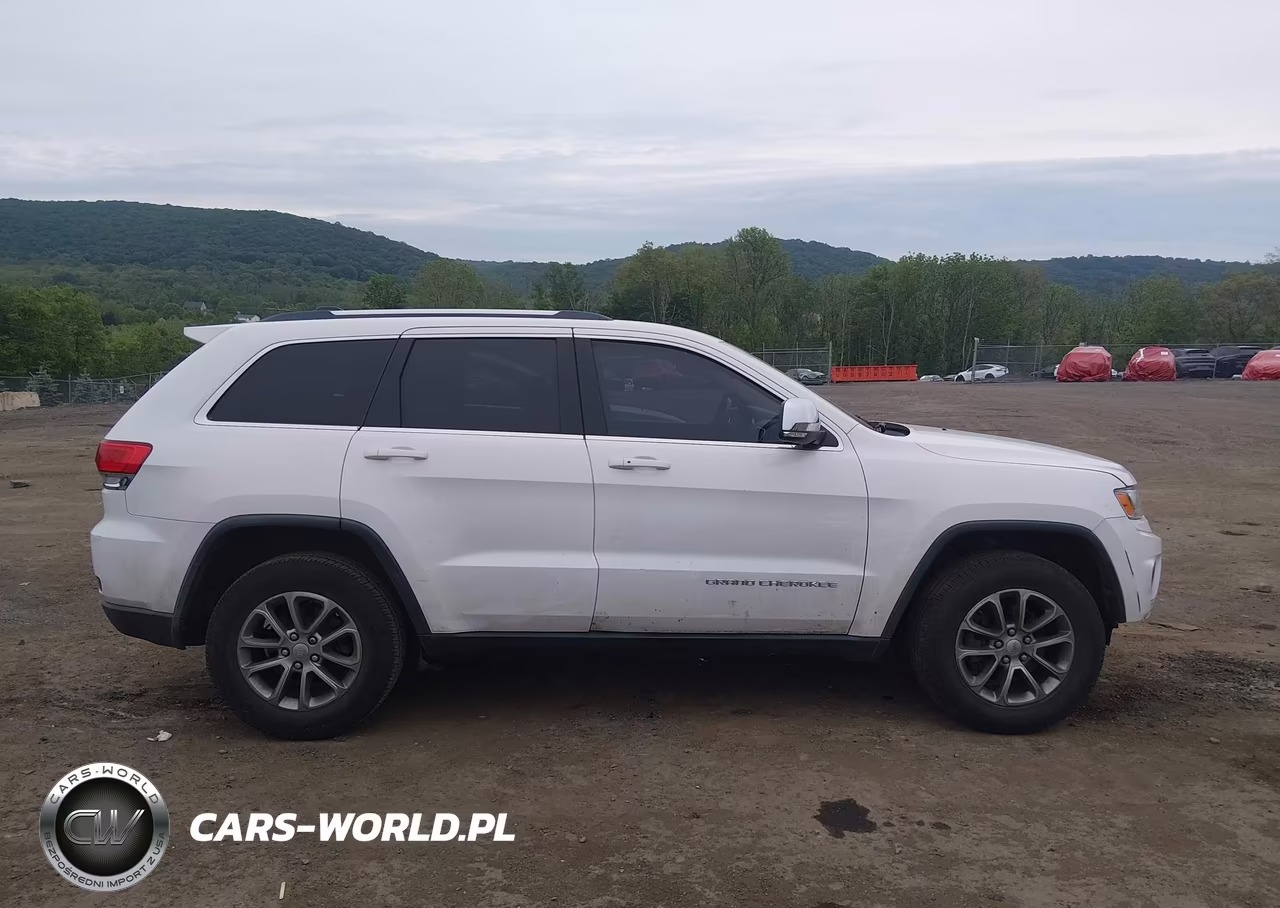 2014 Jeep Grand Cherokee Laredo VIN:1C4RJFAG9EC109940 - 13