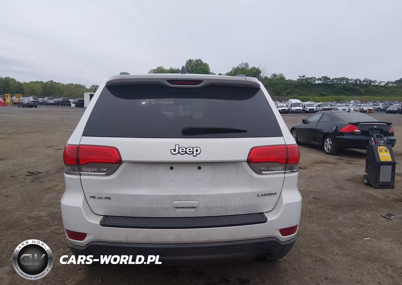 2014 Jeep Grand Cherokee Laredo VIN:1C4RJFAG9EC109940 - 16