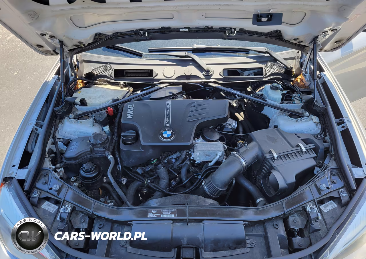 2014 BMW X1 xDrive28I VIN:WBAVL1C50EVY22220 - 10