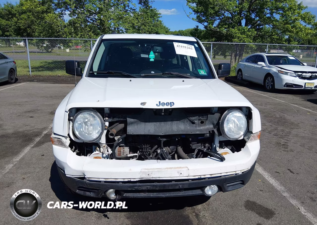 2014 Jeep Patriot Latitude VIN:1C4NJRFB9ED689634 - 12