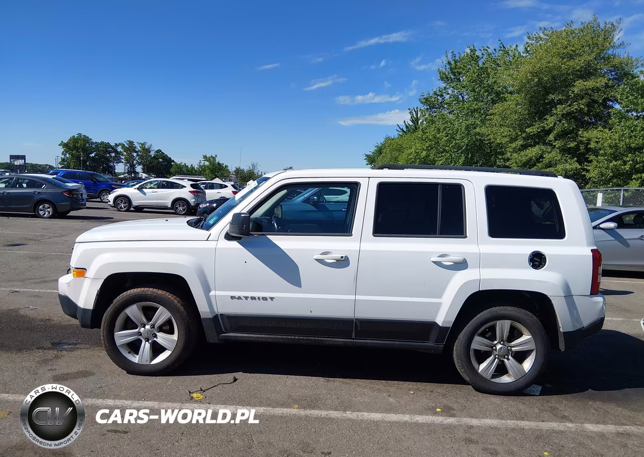 2014 Jeep Patriot Latitude VIN:1C4NJRFB9ED689634 - 14