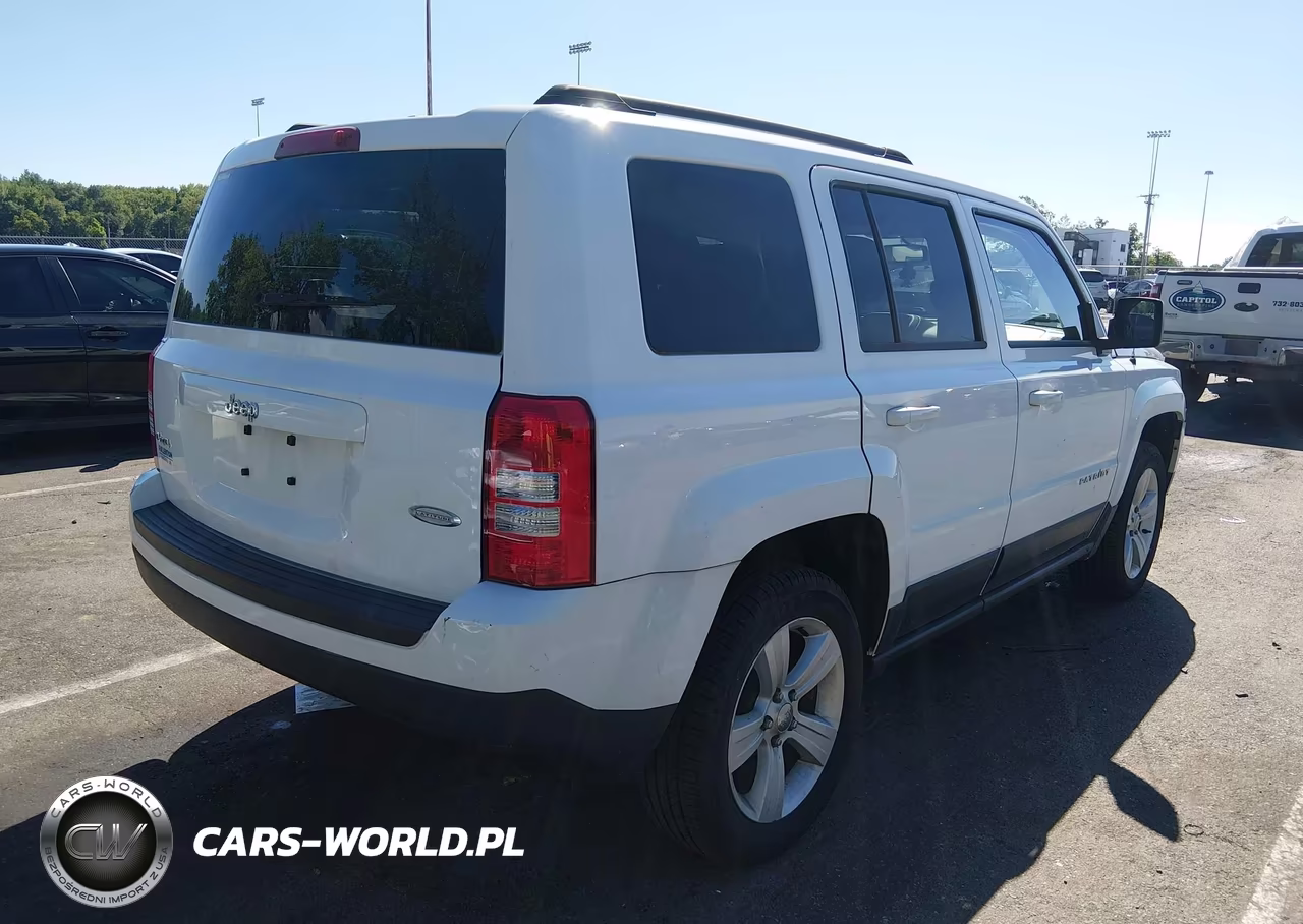 2014 Jeep Patriot Latitude VIN:1C4NJRFB9ED689634 - 4