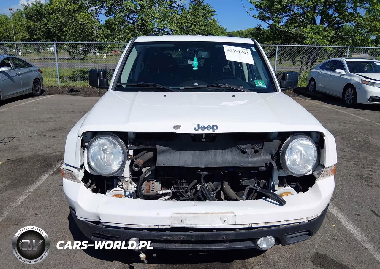 2014 Jeep Patriot Latitude VIN:1C4NJRFB9ED689634 - 6