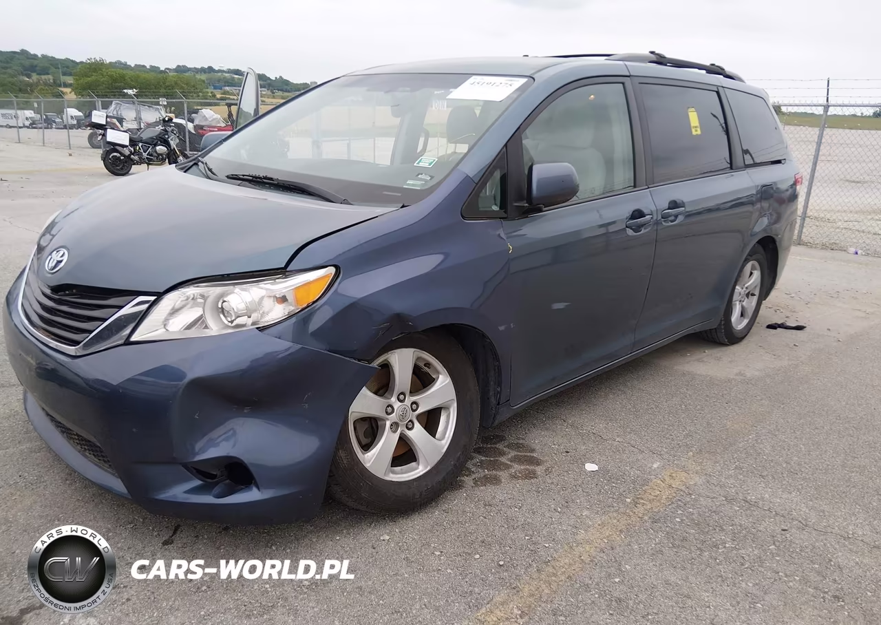2014 Toyota Sienna Le V6 8 Passenger VIN:5TDKK3DC5ES495566 - 2
