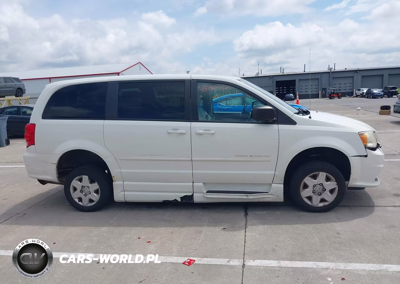 2011 Dodge Grand Caravan Express VIN:2D4RN4DG3BR794995 - 13