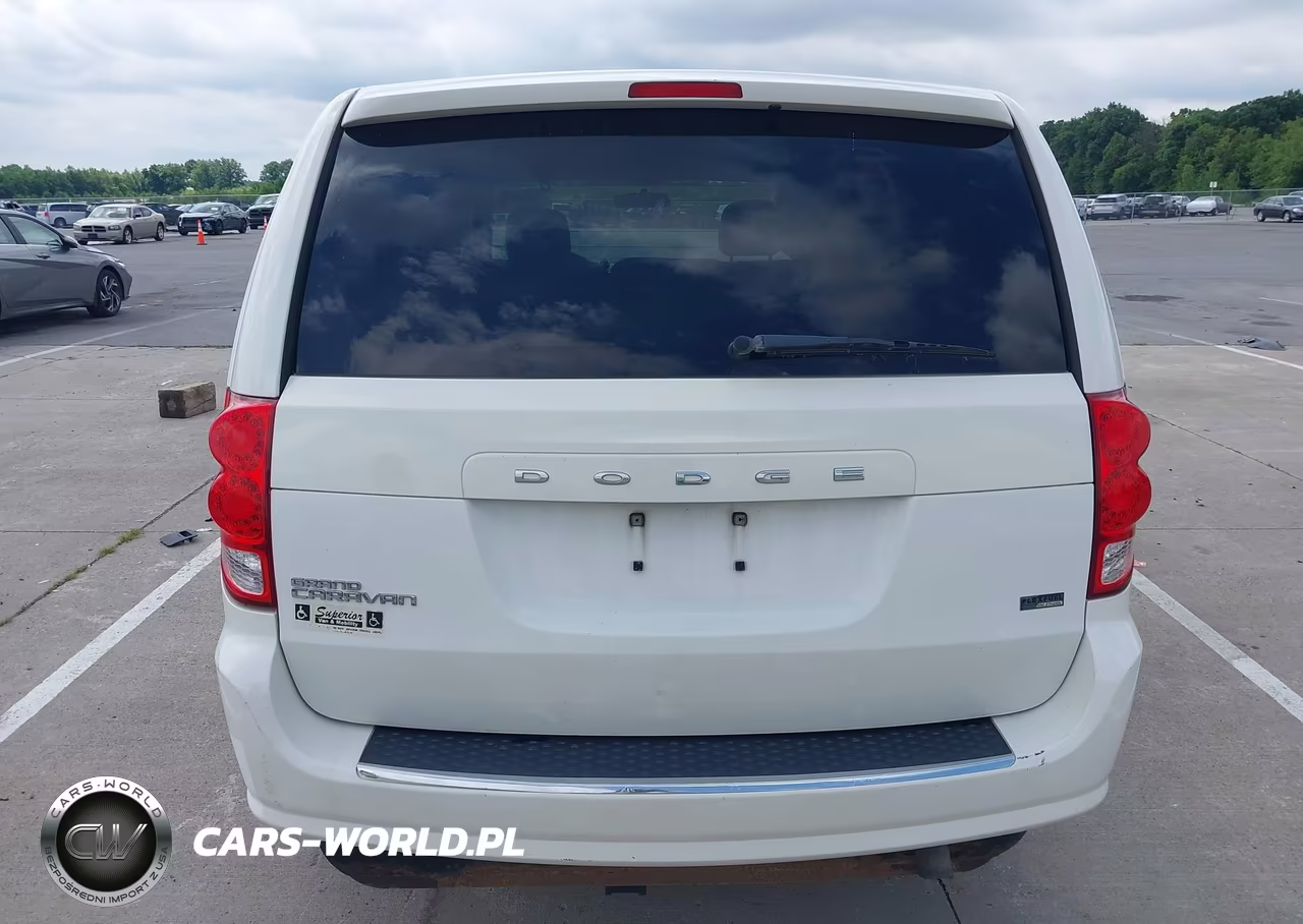 2011 Dodge Grand Caravan Express VIN:2D4RN4DG3BR794995 - 16
