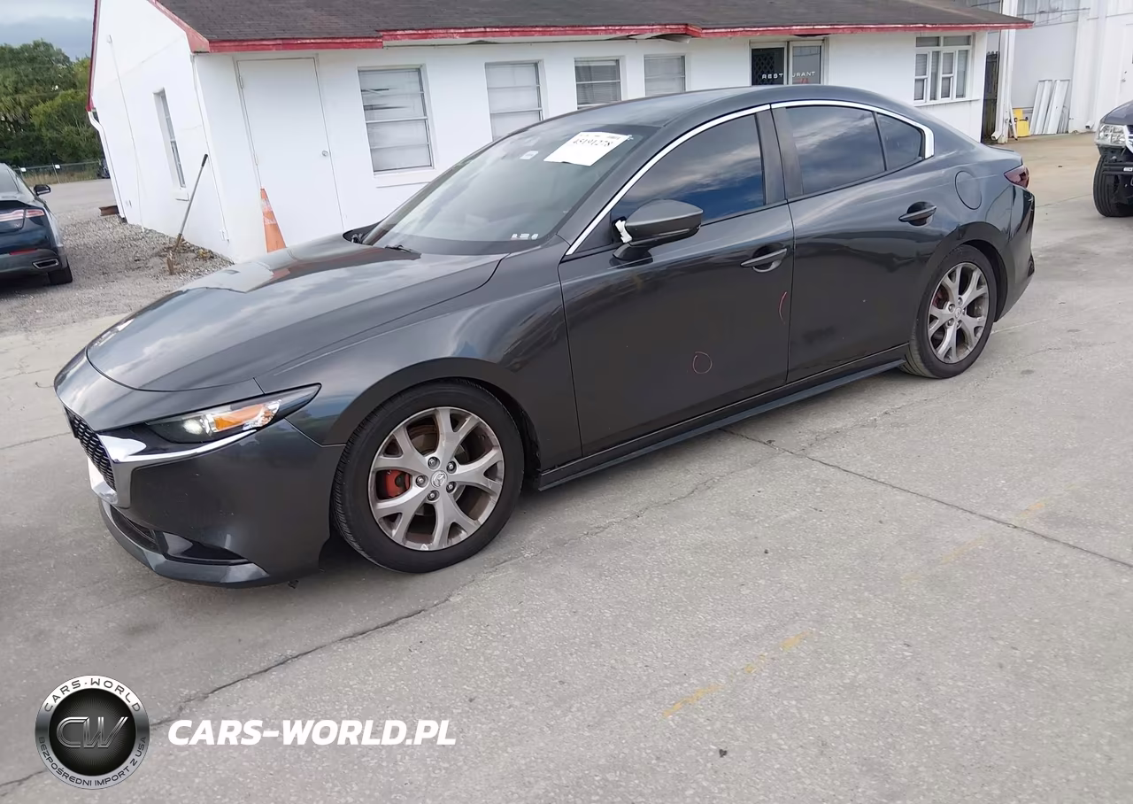 2019 Mazda Mazda3 Select Package VIN:JM1BPACL5K1108126 - 2