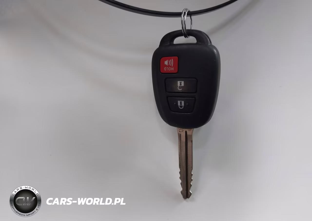 2013 Toyota Prius C Two VIN:JTDKDTB32D1552170 - 11