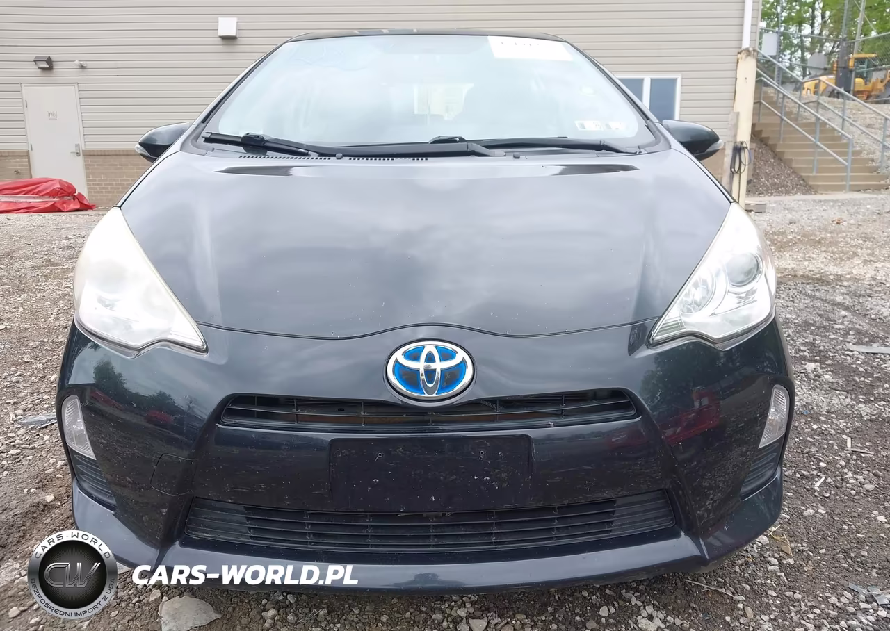 2013 Toyota Prius C Two VIN:JTDKDTB32D1552170 - 13