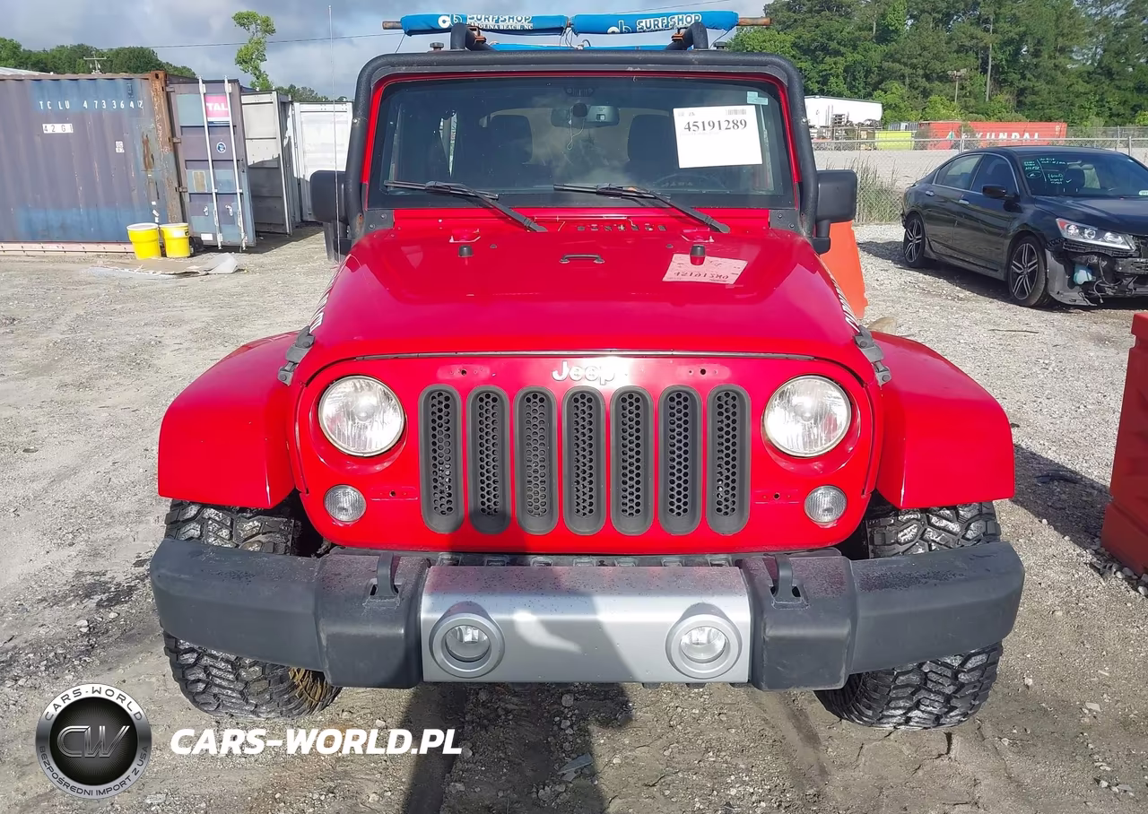 2015 Jeep Wrangler Unlimited Sahara VIN:1C4BJWEG3FL556308 - 12