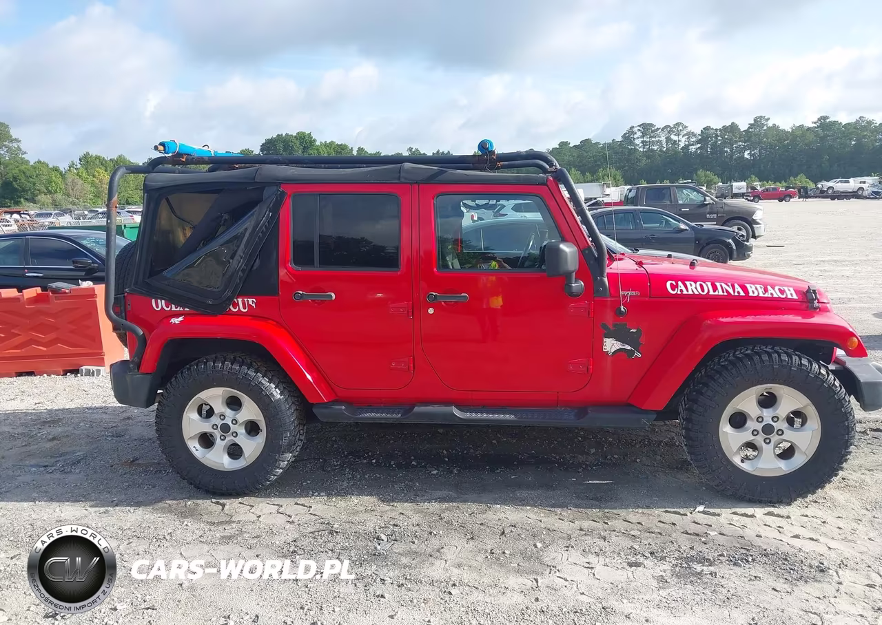 2015 Jeep Wrangler Unlimited Sahara VIN:1C4BJWEG3FL556308 - 13