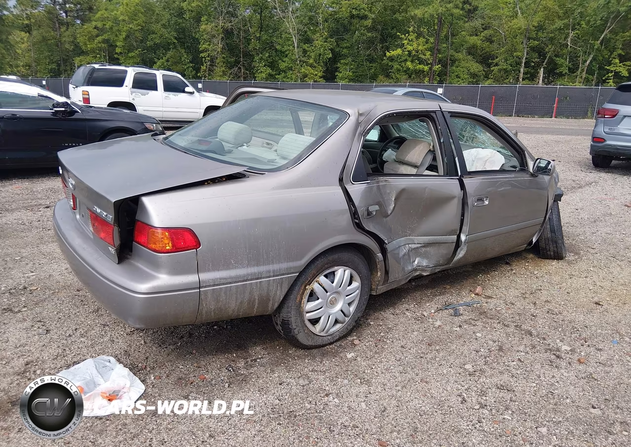2001 Toyota Camry Le V6 VIN:4T1BF22K91U125960 - 4