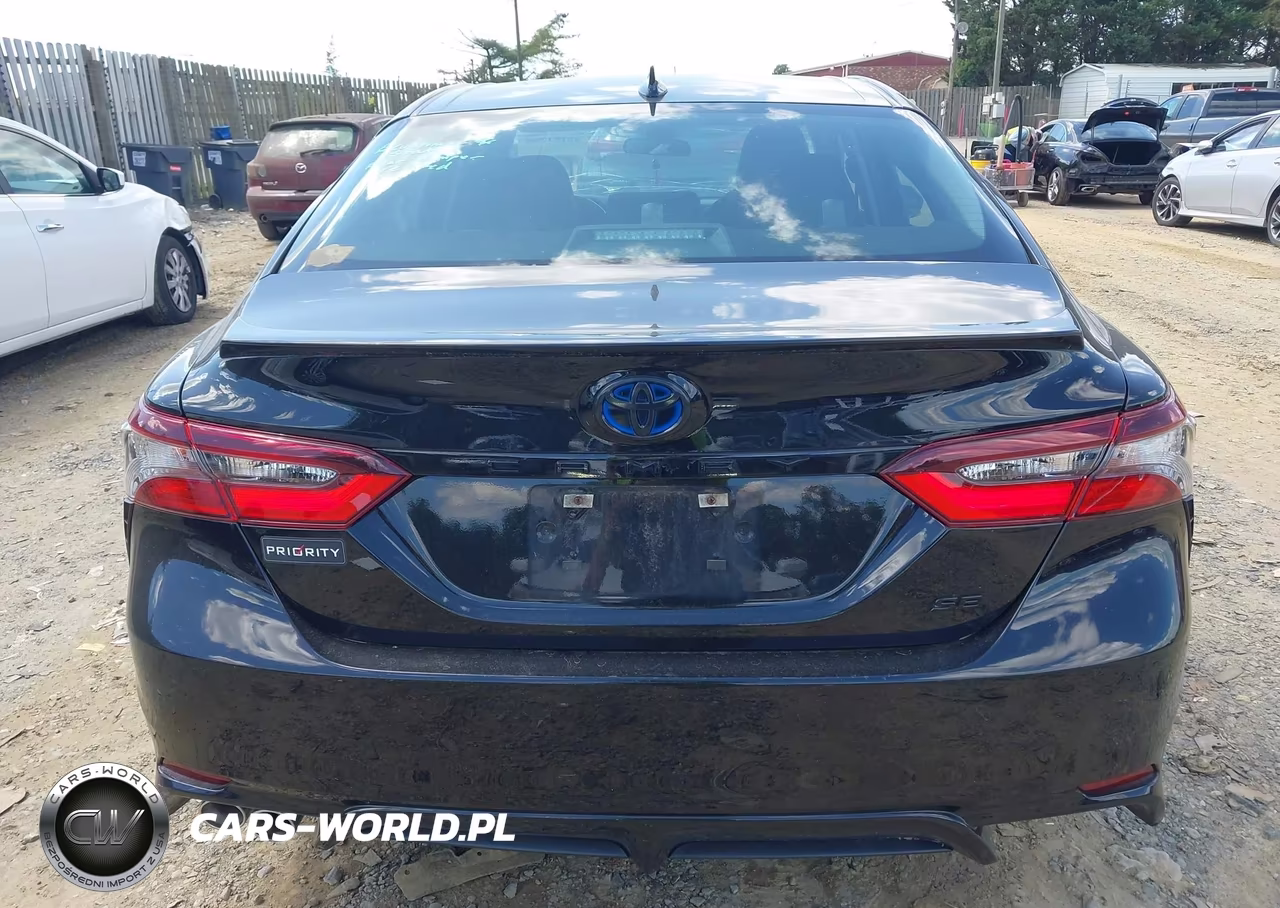 2022 Toyota Camry Nightshade Edition Hybrid VIN:4T1G31AK3NU040662 - 17