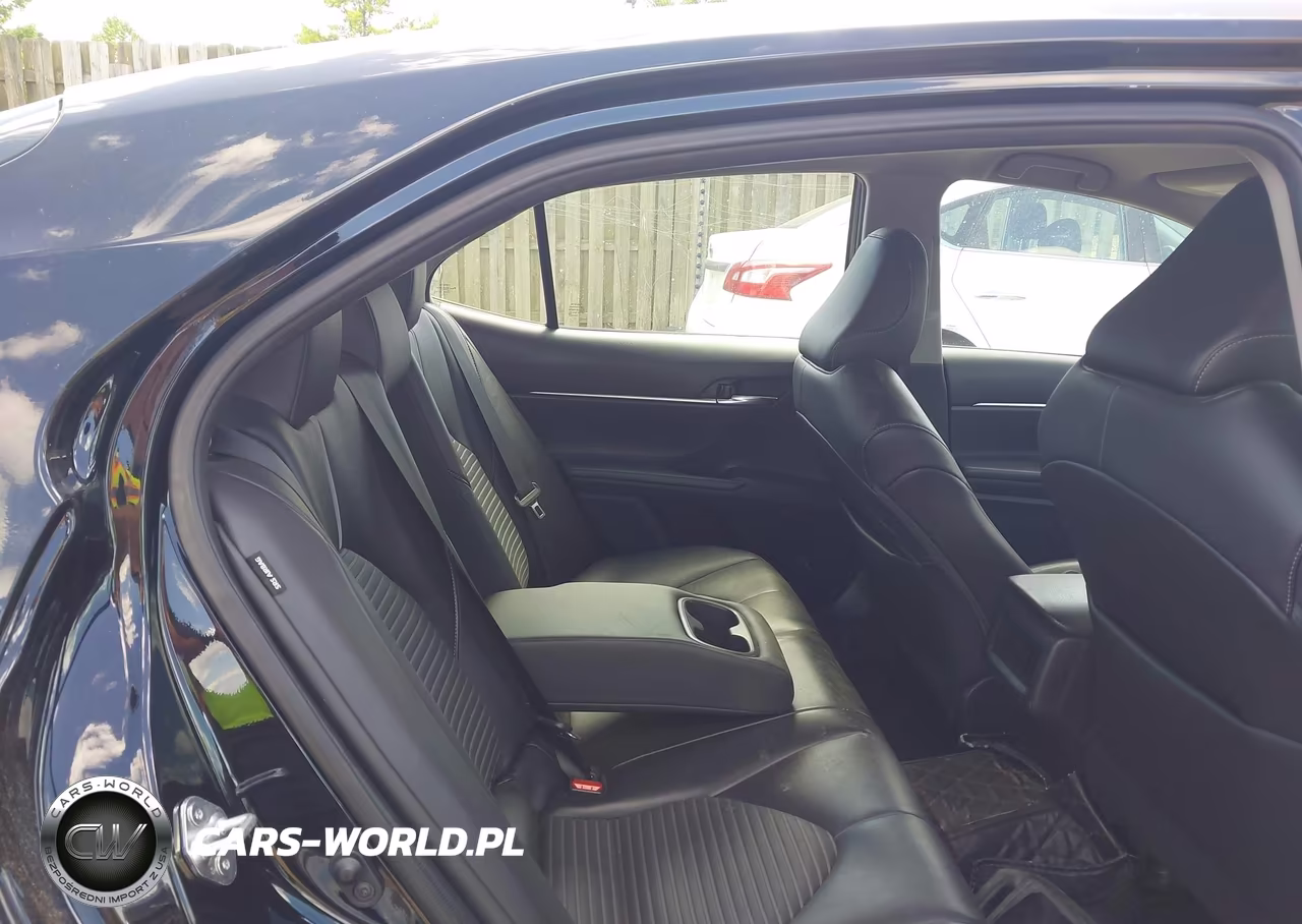 2022 Toyota Camry Nightshade Edition Hybrid VIN:4T1G31AK3NU040662 - 8