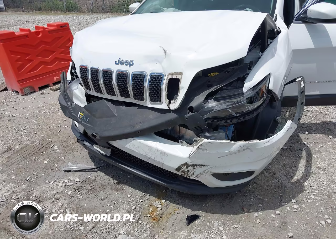 2019 Jeep Cherokee Latitude Plus Fwd VIN:1C4PJLLB4KD154264 - 6