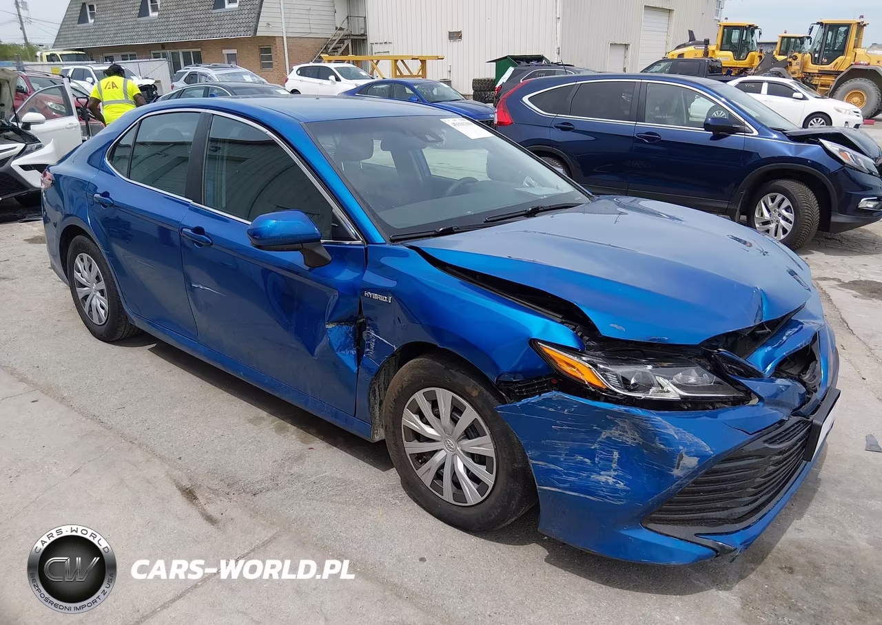 2019 Toyota Camry Hybrid Le