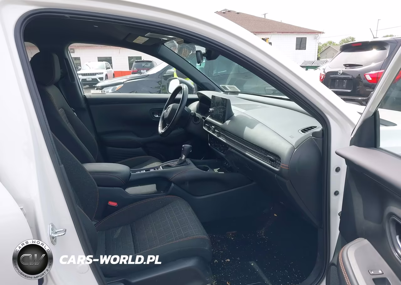 2026 Honda Hr-V Awd Sport VIN:3CZRZ2H59TM703780 - 5