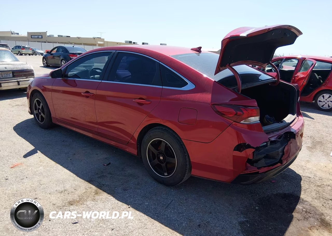 2018 Hyundai Sonata Eco VIN:5NPE24AA5JH673921 - 3