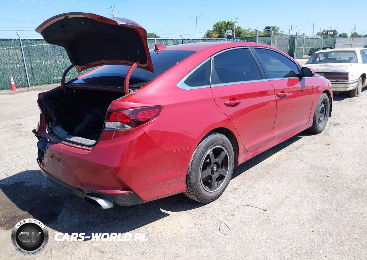 2018 Hyundai Sonata Eco VIN:5NPE24AA5JH673921 - 4