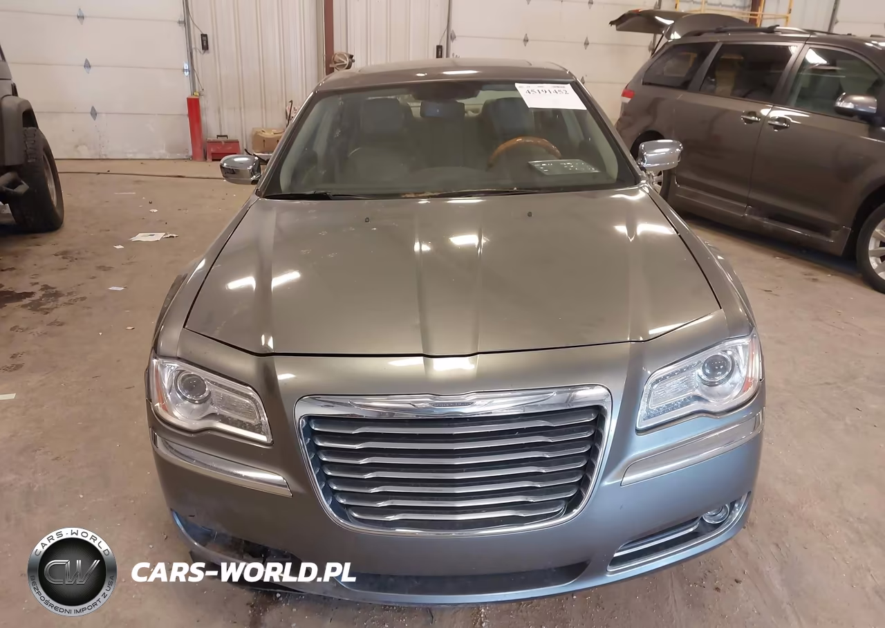 2012 Chrysler 300 Limited VIN:2C3CCAHG4CH208222 - 12