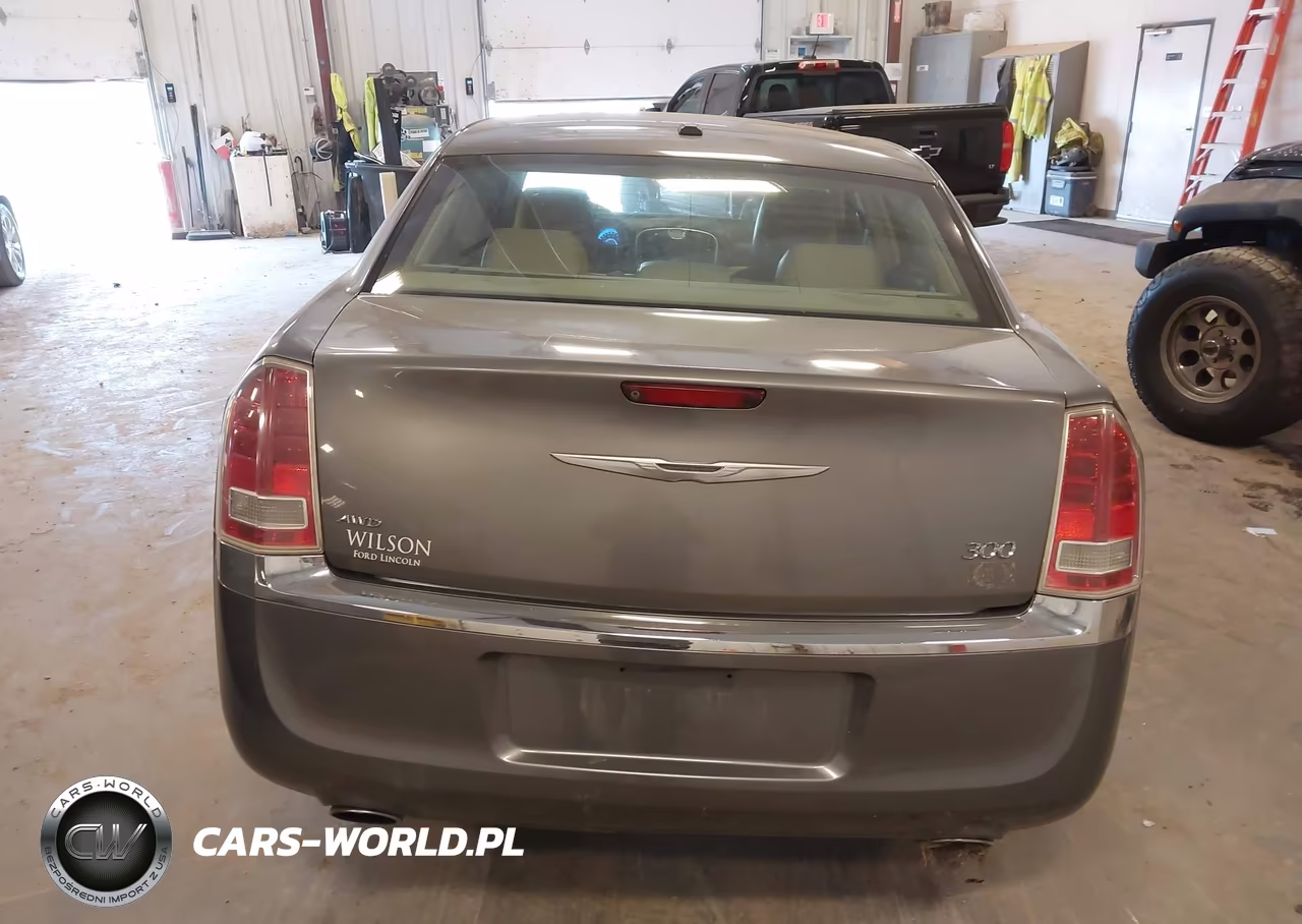 2012 Chrysler 300 Limited VIN:2C3CCAHG4CH208222 - 16
