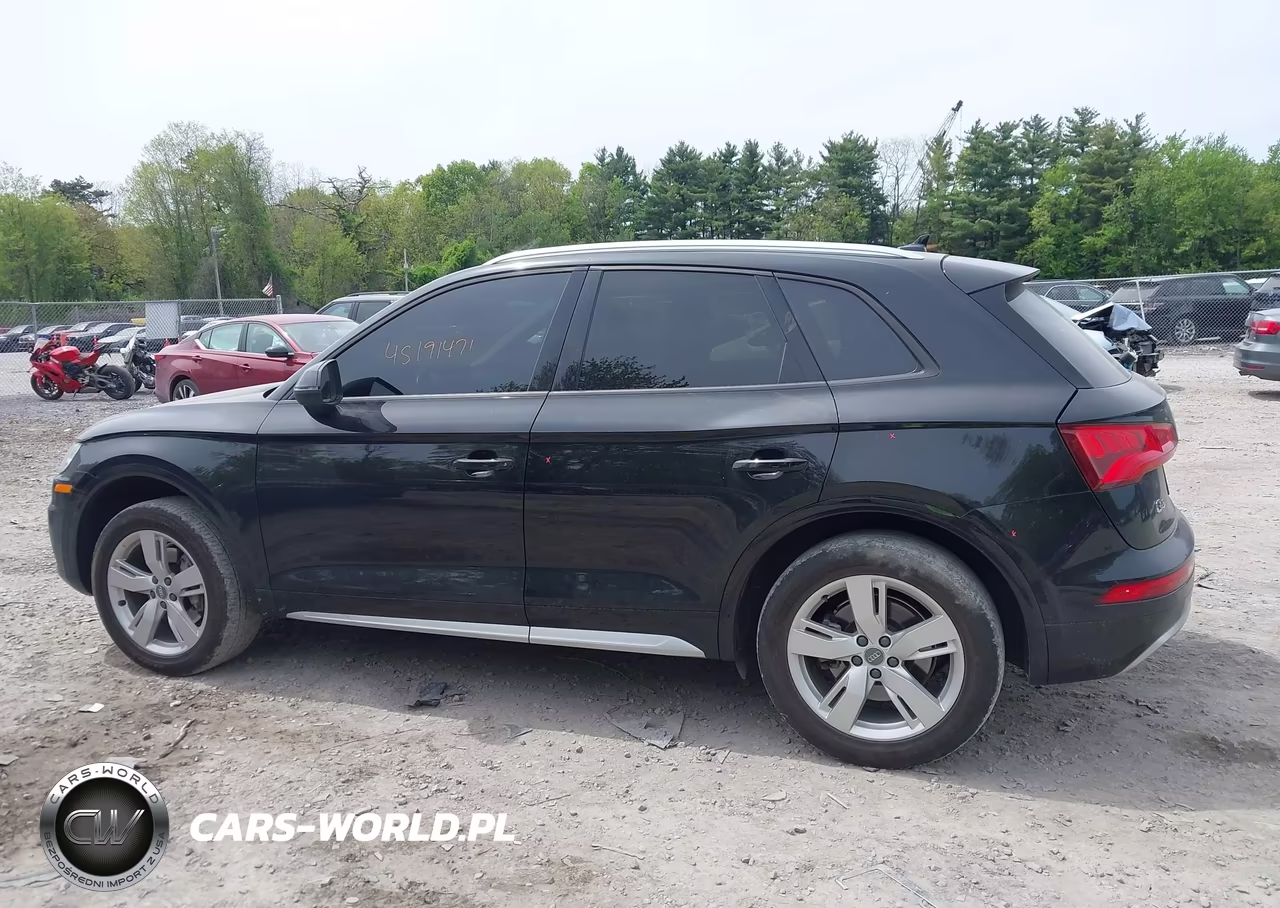 2018 Audi Q5 2.0T Premium-2.0T Tech Premium VIN:WA1ANAFY6J2001114 - 14