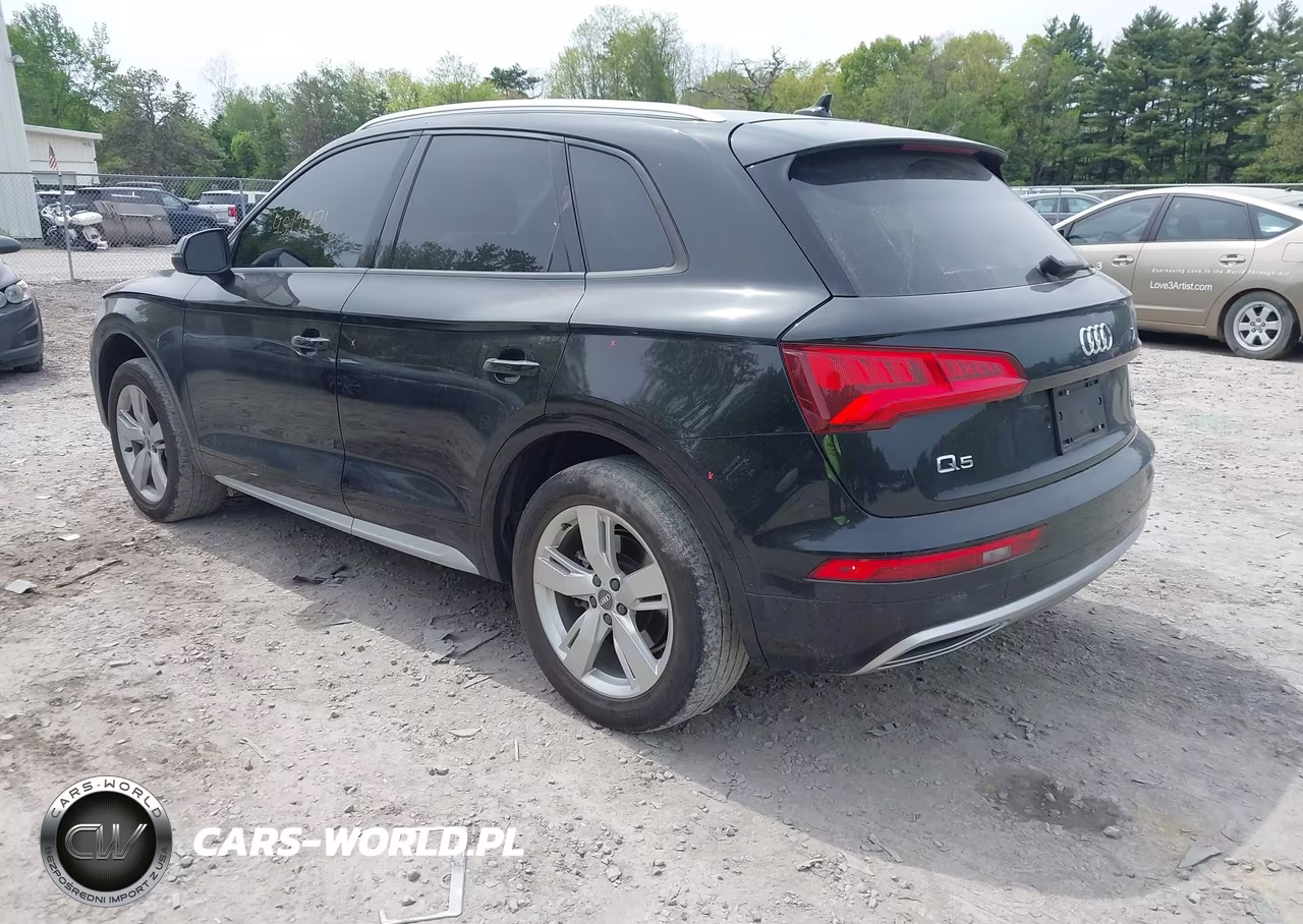 2018 Audi Q5 2.0T Premium-2.0T Tech Premium VIN:WA1ANAFY6J2001114 - 3