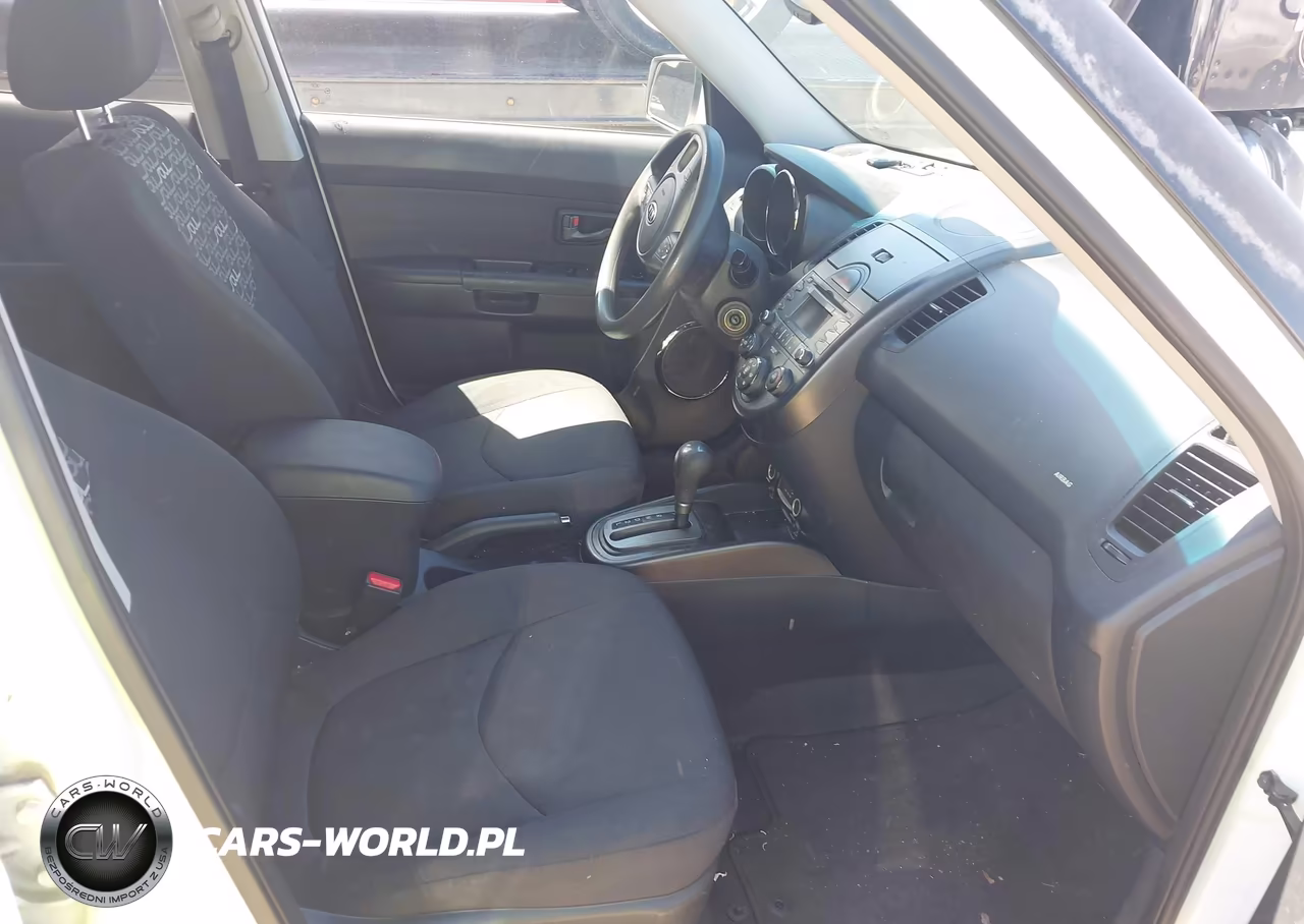 2010 Kia Soul + VIN:KNDJT2A22A7104473 - 5
