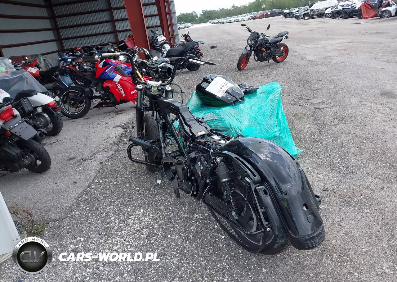2025 Harley-Davidson Flhx VIN:1HD1KB712SB608083 - 4