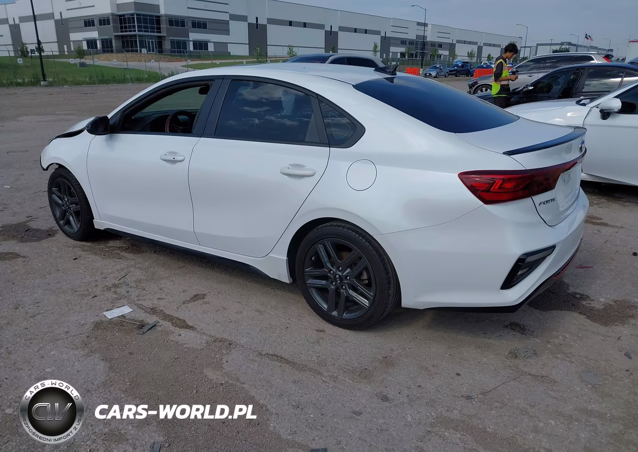 2021 Kia Forte Gt-Line VIN:3KPF34AD1ME296699 - 3