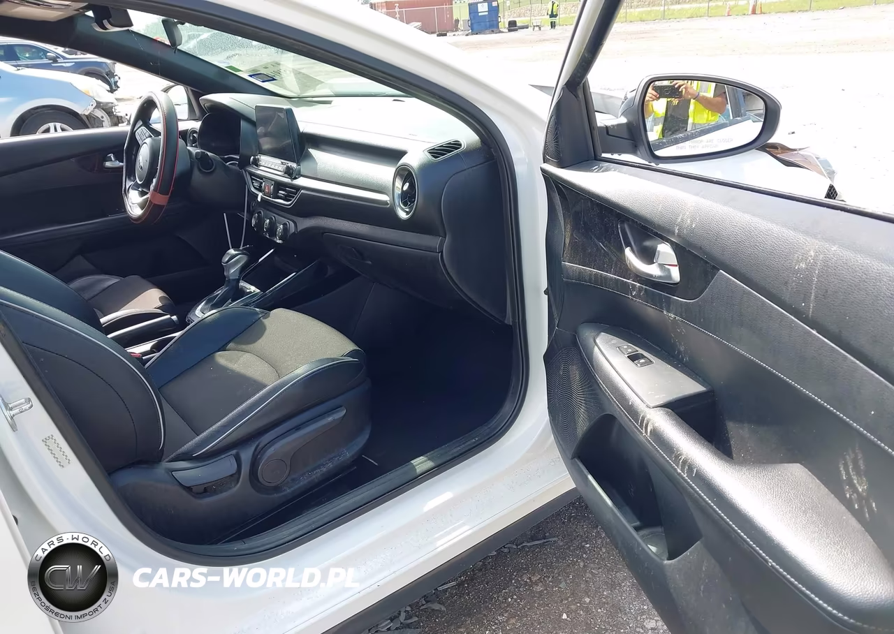 2021 Kia Forte Gt-Line VIN:3KPF34AD1ME296699 - 5