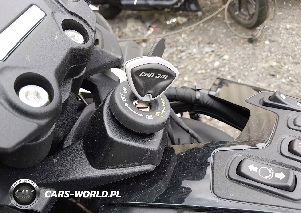 2024 Can-Am Spyder Roadster Rt-Rt Limited VIN:2BXNBDD23RV004654 - 11