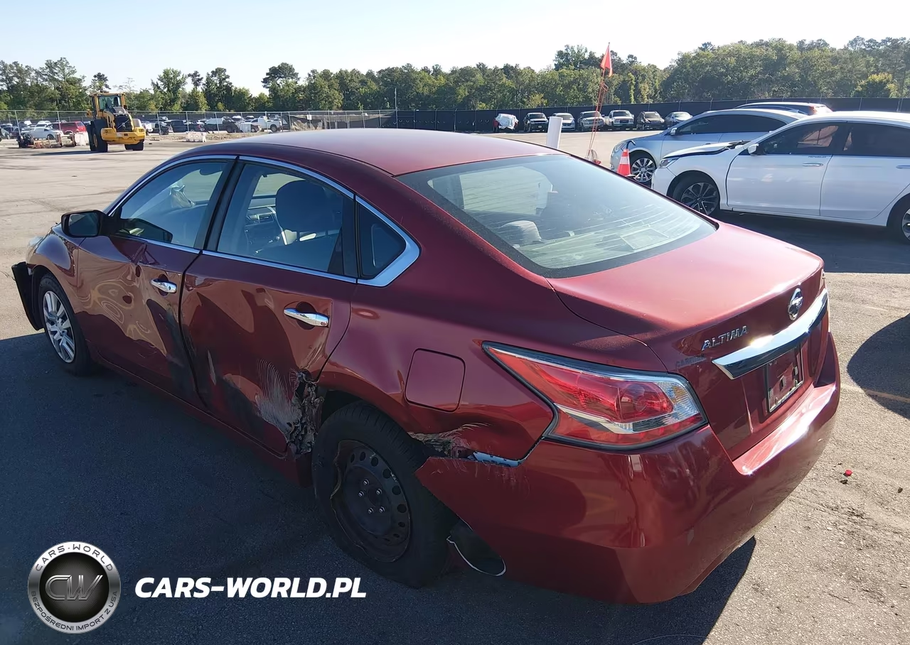 2015 Nissan Altima 2.5 S VIN:1N4AL3AP9FN366968 - 3