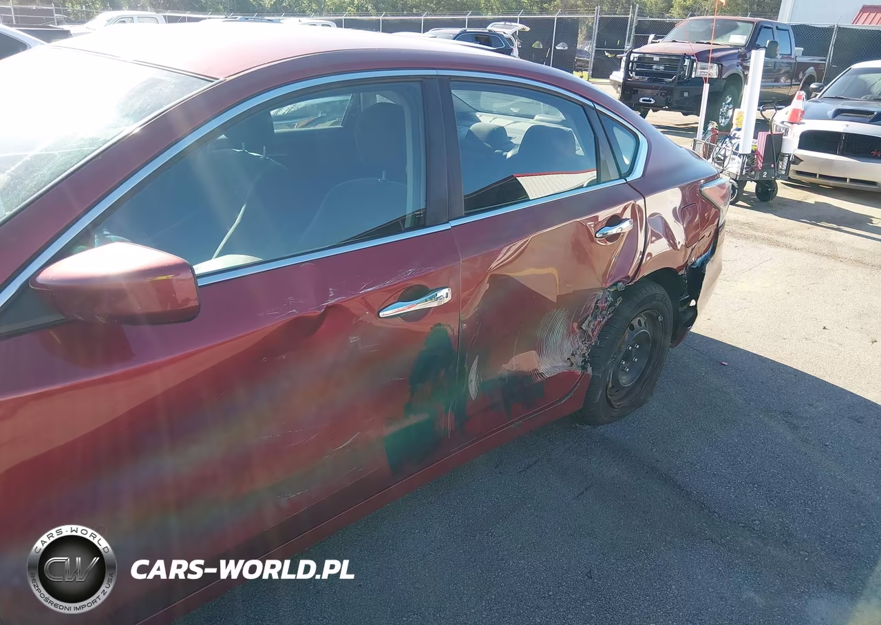 2015 Nissan Altima 2.5 S VIN:1N4AL3AP9FN366968 - 6