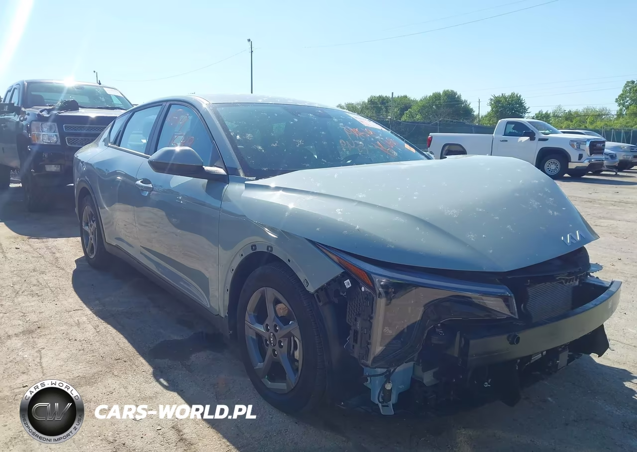 2025 Kia K4 Lxs – zdjęcie 1 z 18