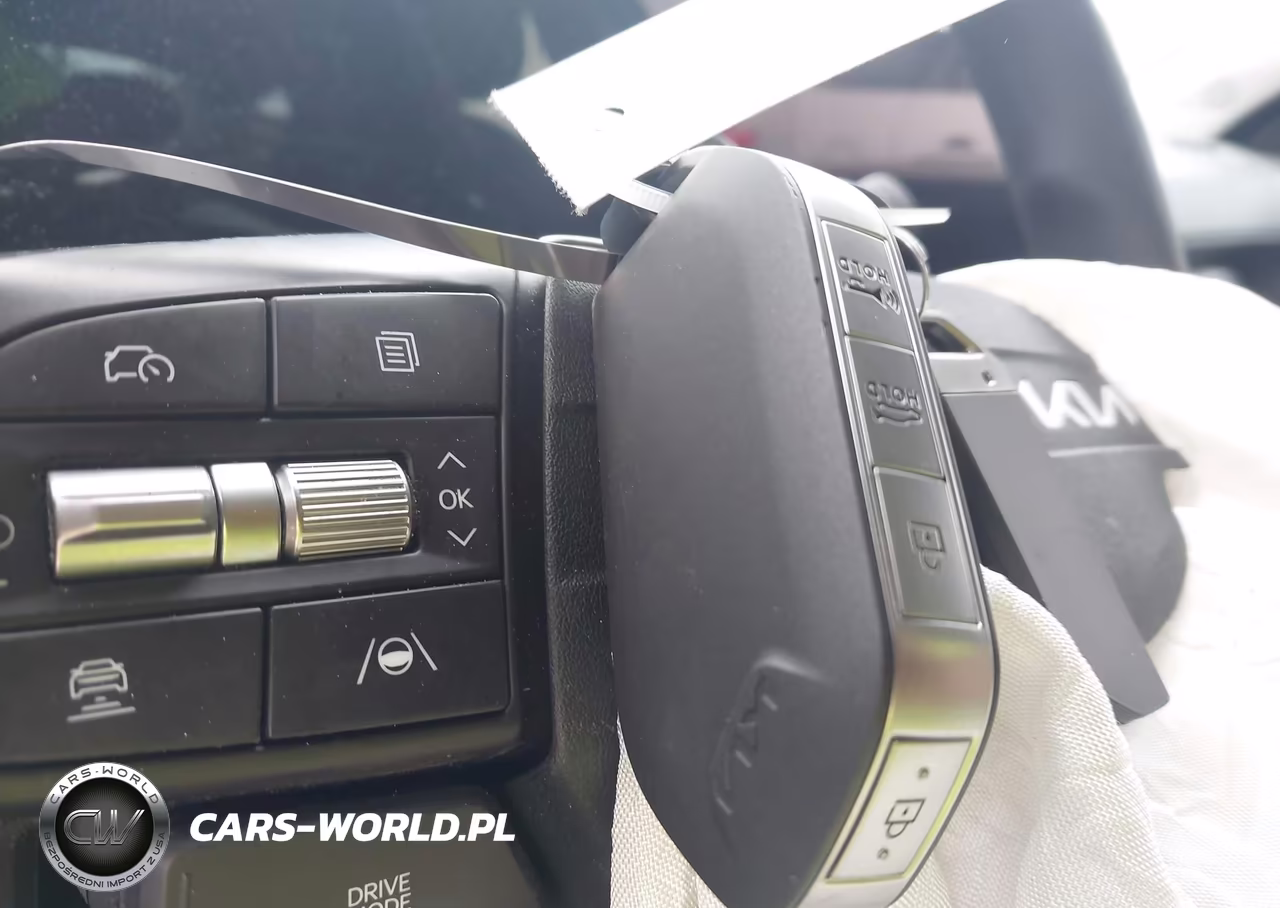 2025 Kia K4 Lxs VIN:3KPFT4DE7SE178304 - 11